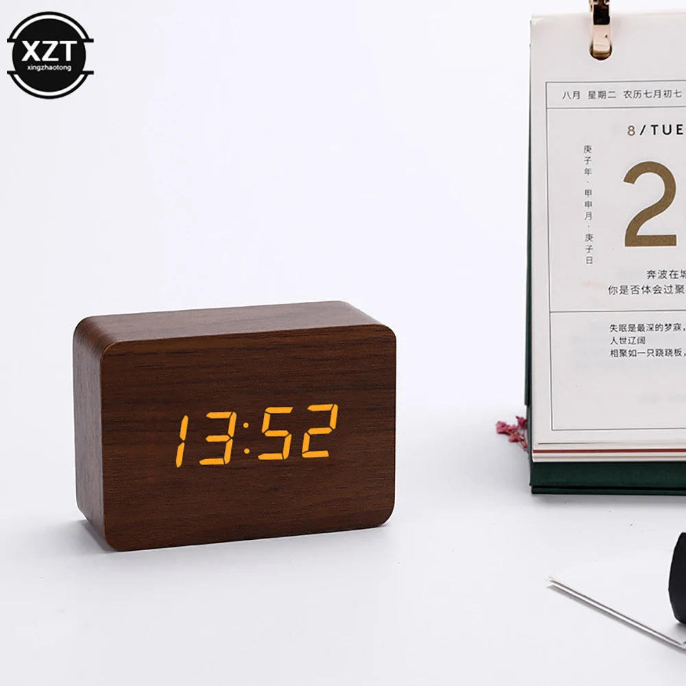 Reloj Despertador LED de Madera con Control de Voz – Digital, USB/AAA para Escritorio